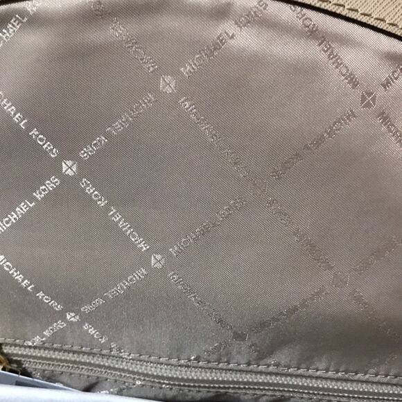 NWT Michael Kors Tan Leather Purse - Picture 3 of 5